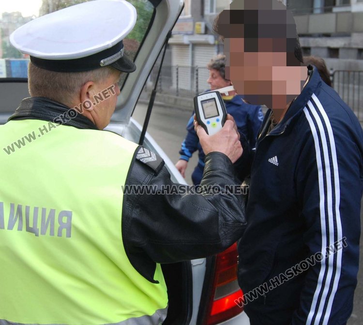 Погват шофьорите за алкохол и дрога, 3 пияни водачи спипани зад волана през почивните дни