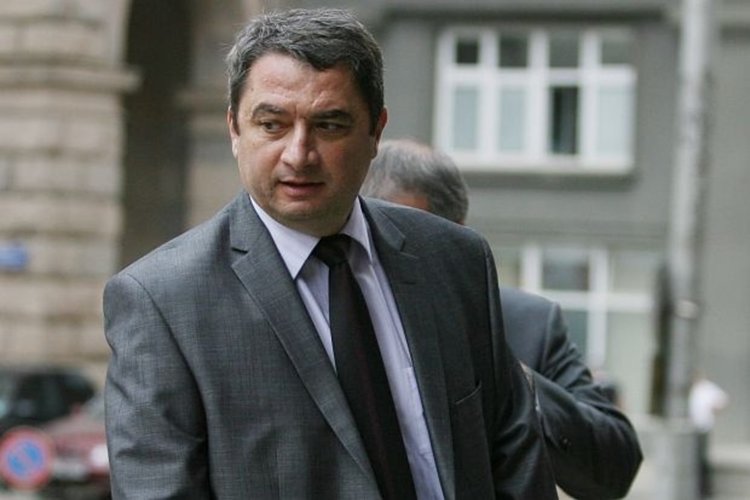 Емануил Йорданов: Ще замажат очите на полицаите