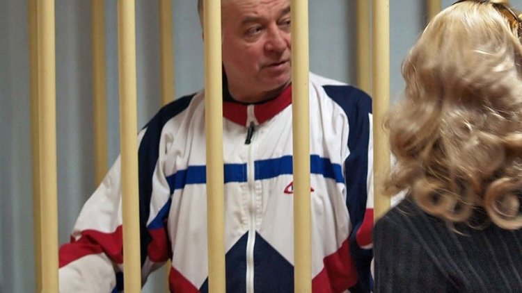 Скрипал бил отровен с "Новичок" от Саратов