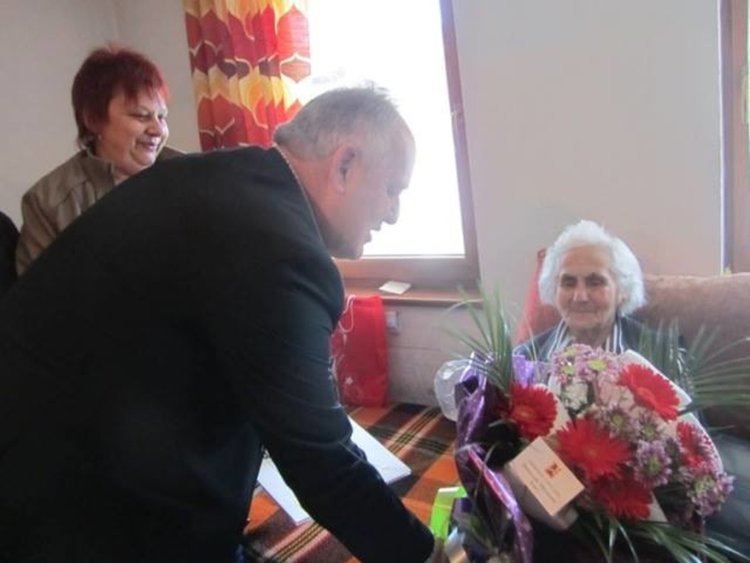 Отиде си една от най-възрастните столетнички от Смолян