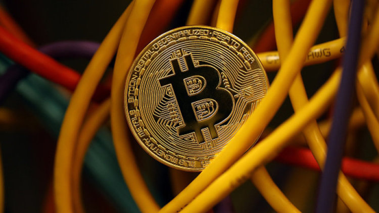 Bitcoin подмина $13 000 