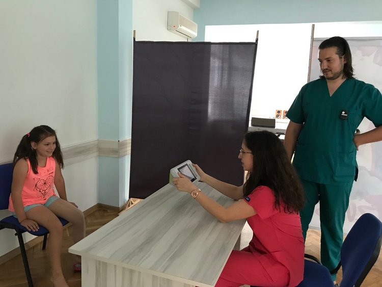 Профилактични очни прегледи за деца в Кърджали