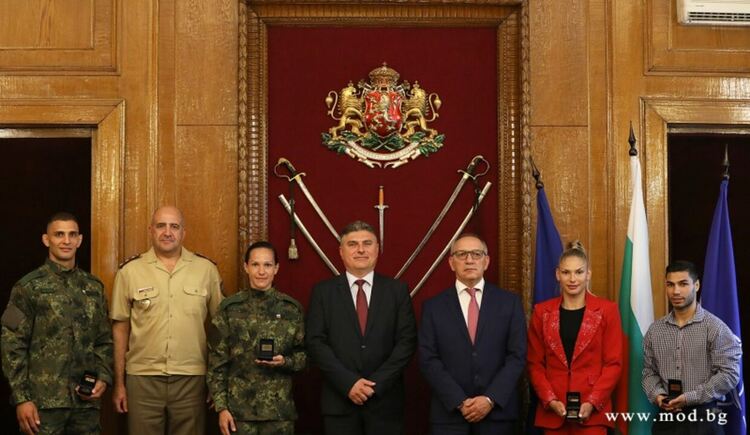 МО тържествено изпрати военните спортисти на Олимпиадата в Токио
