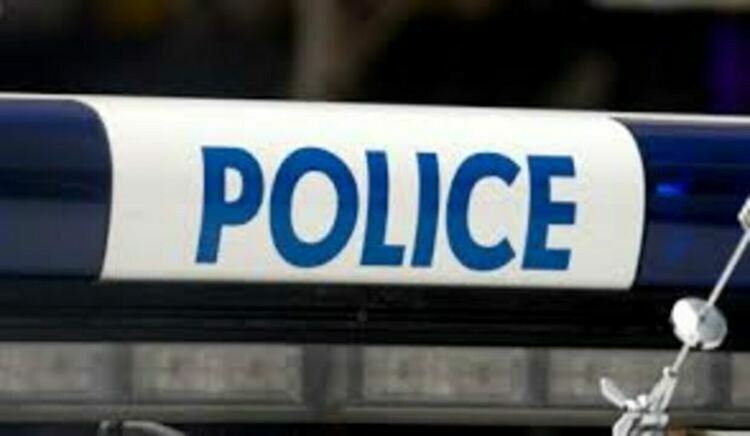 Двама перничани са пострадали след побой, трима са задържани за унищожаване и повреждане