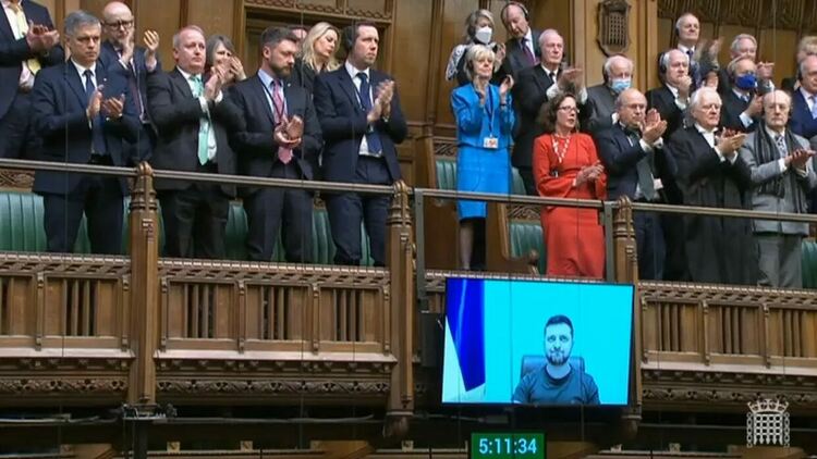 Речта на Зеленски в британския парламент през погледа на британски издания