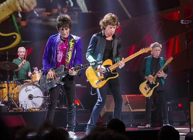 "Ролинг Стоунс" отложиха концерт, Мик Джагър с ковид