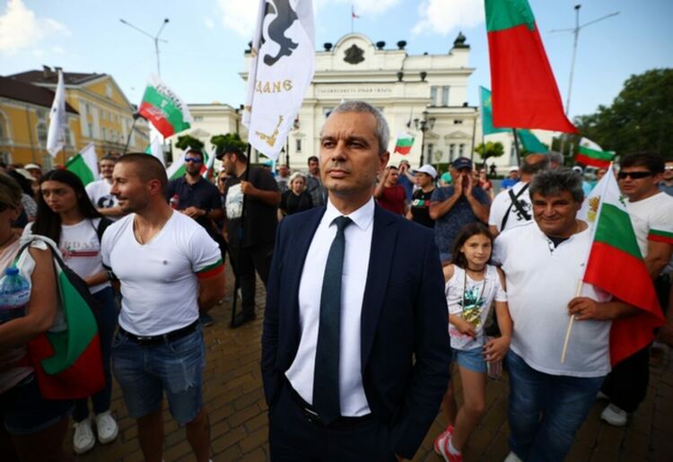 Целта на „Възраждане“ е да управлява самостоятелно, заяви Костадин Костадинов