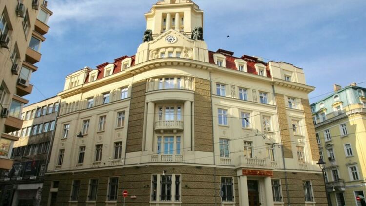 Защо фалират банки в България? Решението от Страсбург и ненаучените уроци