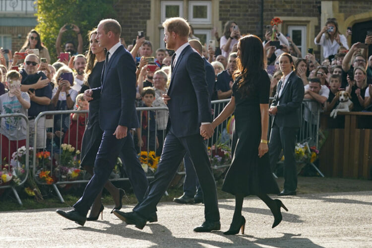 Уилям и Кейт заедно с Хари и Меган