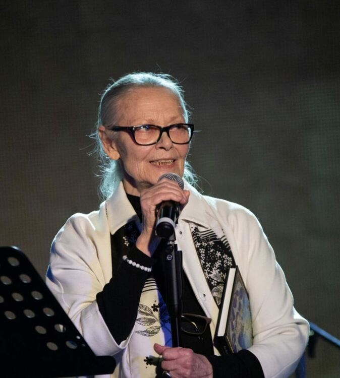 Цветана Манева ще играе в премиерния спектакъл „за любовта…“