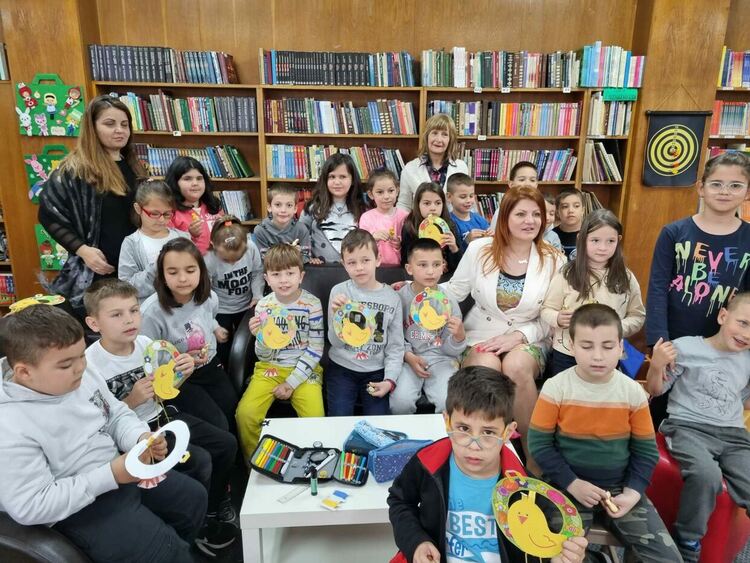 Регионалната библиотека в Кърджали чества рожден ден