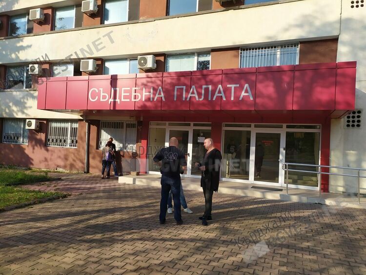 Дете с увреждания  от Кърджалийско съди застрахователно дружество, отказало да му плати обезщетение след катастрофа