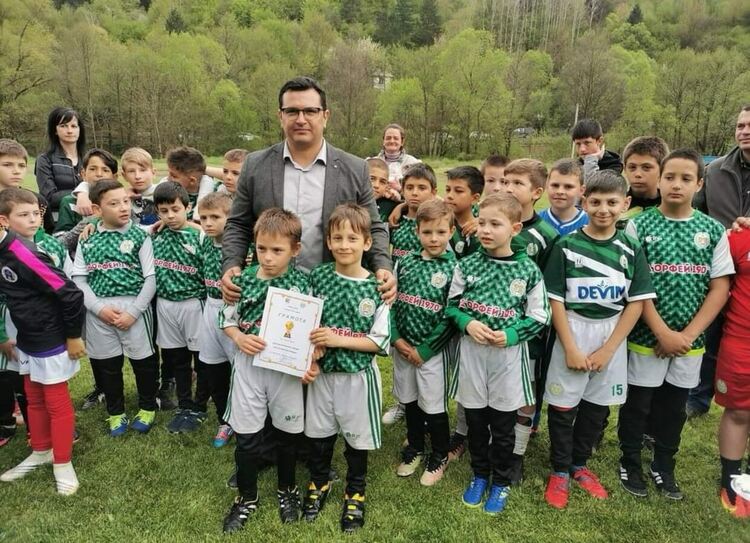 В Девин спечелиха проект за спортно оборудване и екипировка за близо 20 000 лв.