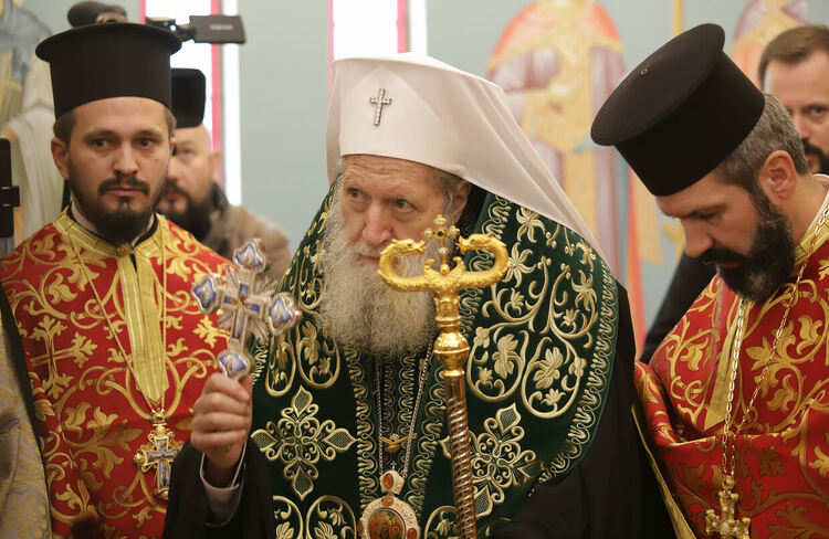 Патриарх Неофит е хоспитализиран във ВМА
