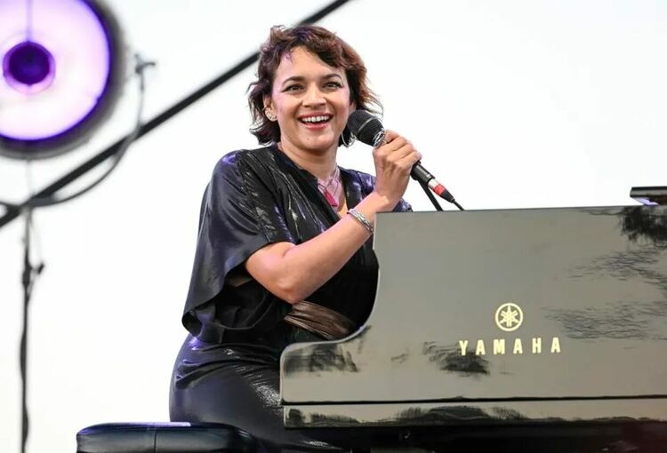 Norah Jones  с нов сингъл, предстои албум