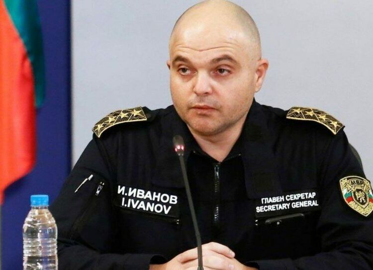 ГЕРБ връща в МВР биячи на протестиращи, твърдят от ПП-ДБ