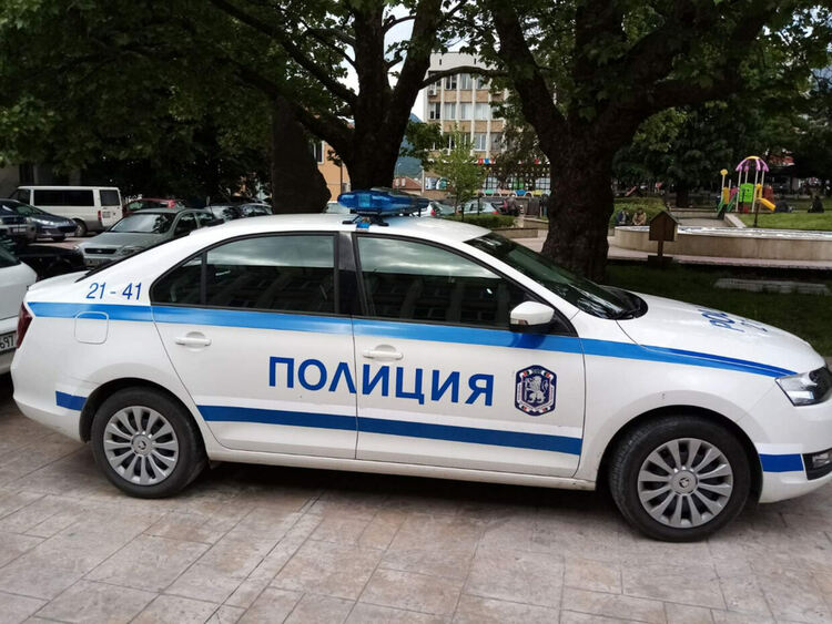 Повторно заловен пиян шофьор задържан за 24 часа