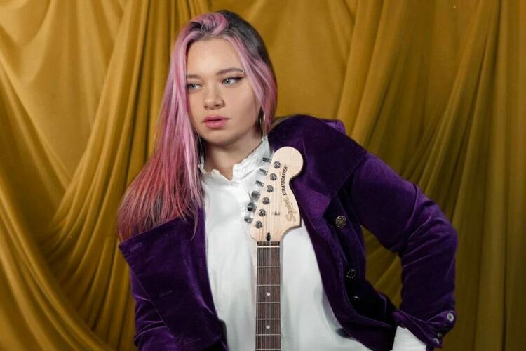 Милена Цанова-LĒN представи два сингъла и дебютен албум на специален лайв в София