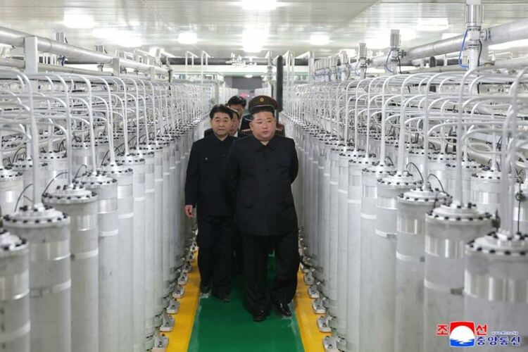 Северна Корея откри нов завод за обогатяване на уран за ядрените си оръжия