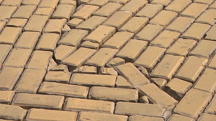 100 000 лв. глоба за „Трейс Груп Холд“ заради жълтите павета