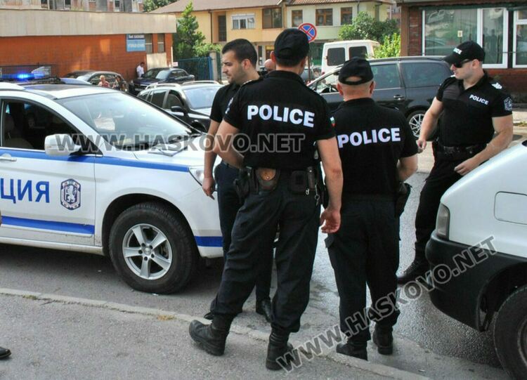 Четирима са хванати с наркотици в Хасковско