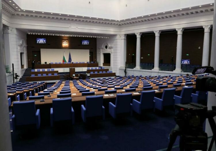 Три месеца работа в числа: какво свърши 52-рото Народно събрание