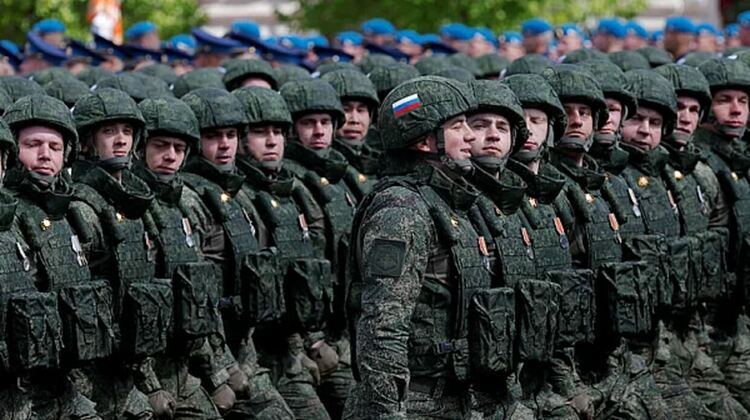 Милиони след смъртта на фронта: Разследване разкрива схемата на руските „черни вдовици“