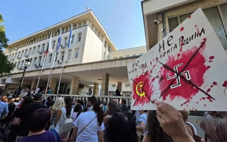 И двете момичета от убийството в Пловдив окончателно остават в ареста