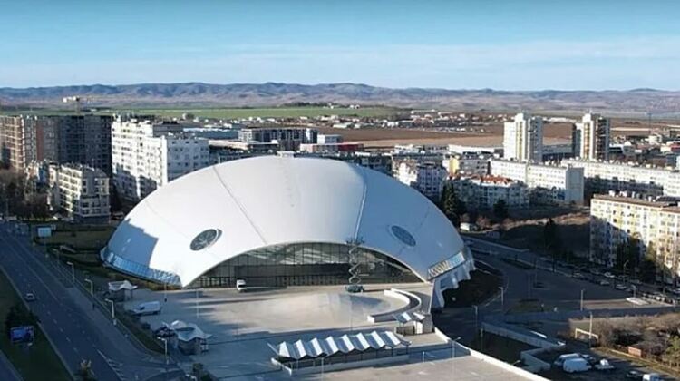 От спортна зала до сцена на „Евровизия“ – как ще се промени „Арена Бургас“