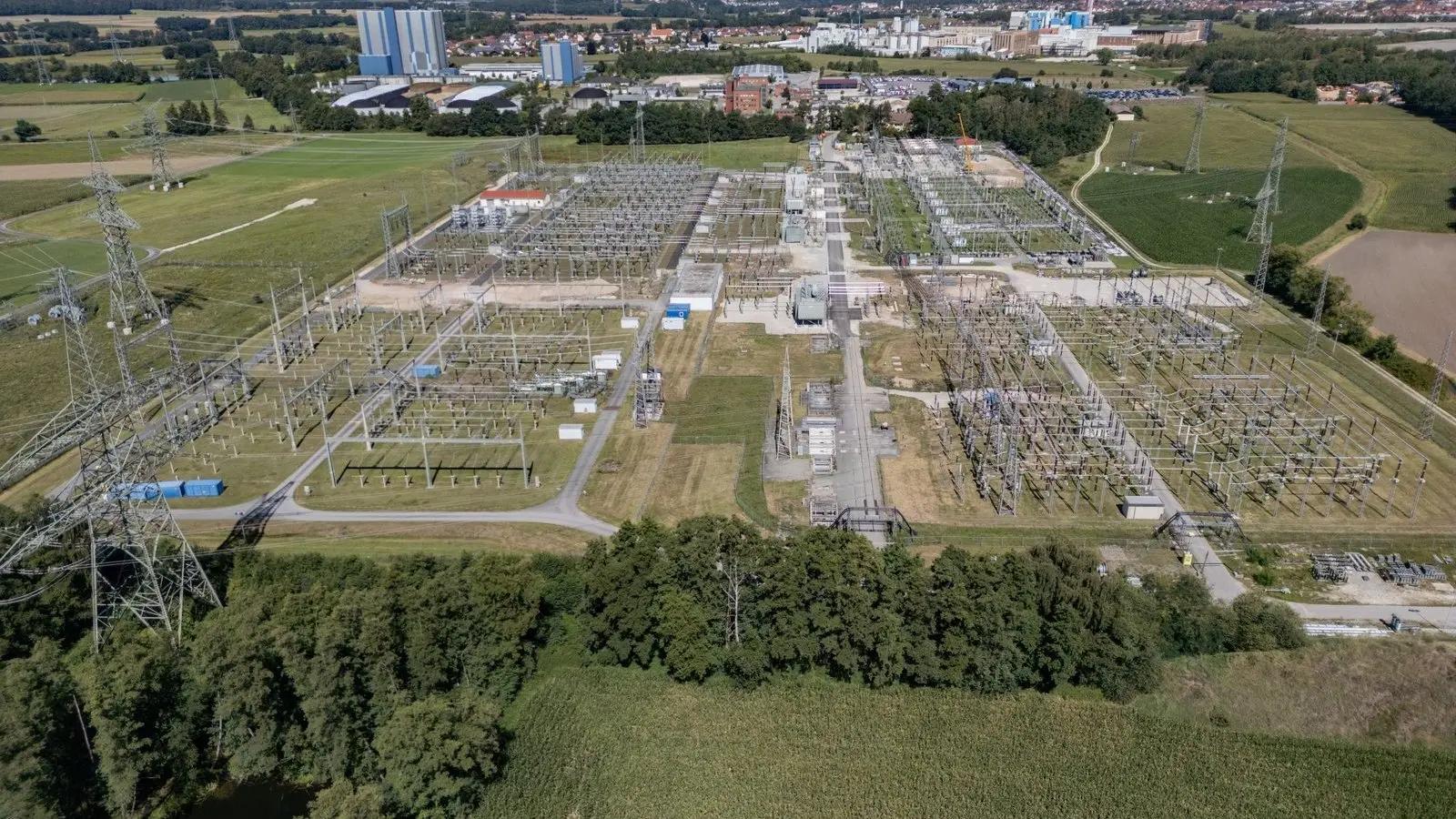 Саботаж срещу въглищна електроцентрала в Германия? „Самоделни ракети“ са ударили Яншвалде?