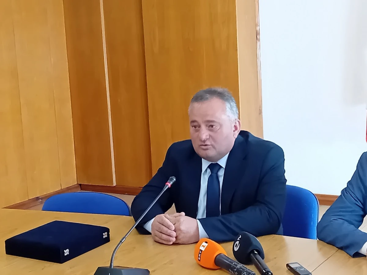 Областният управител Георги Пепеланов с поздравление по повод 141 години от Съединението