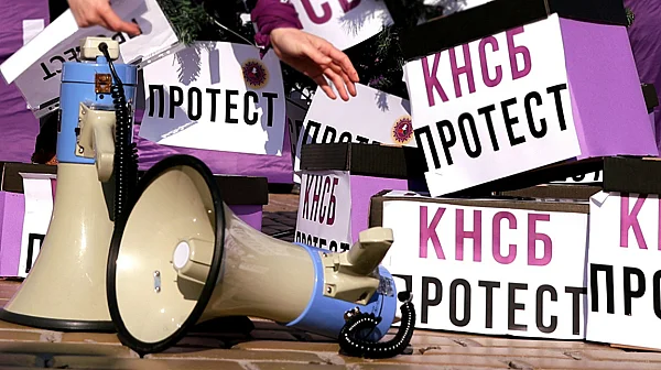 Протест в София за по-високи заплати, над 700 коли в автошествие