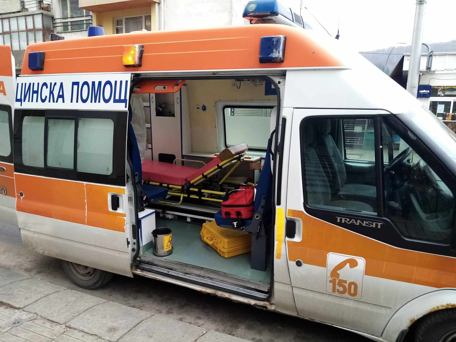 Жена пострада при катастрофа в Мадан