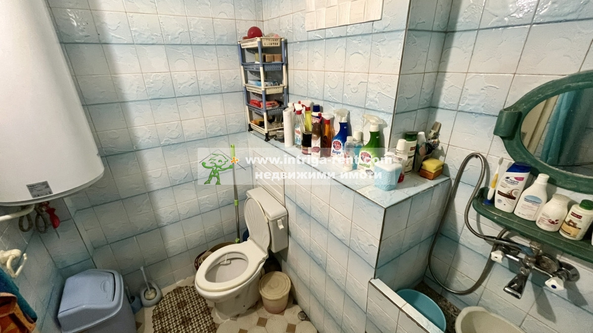 №4046 Двустаен апартамент с разширение - за продажба, квартал Любен Каравелов.