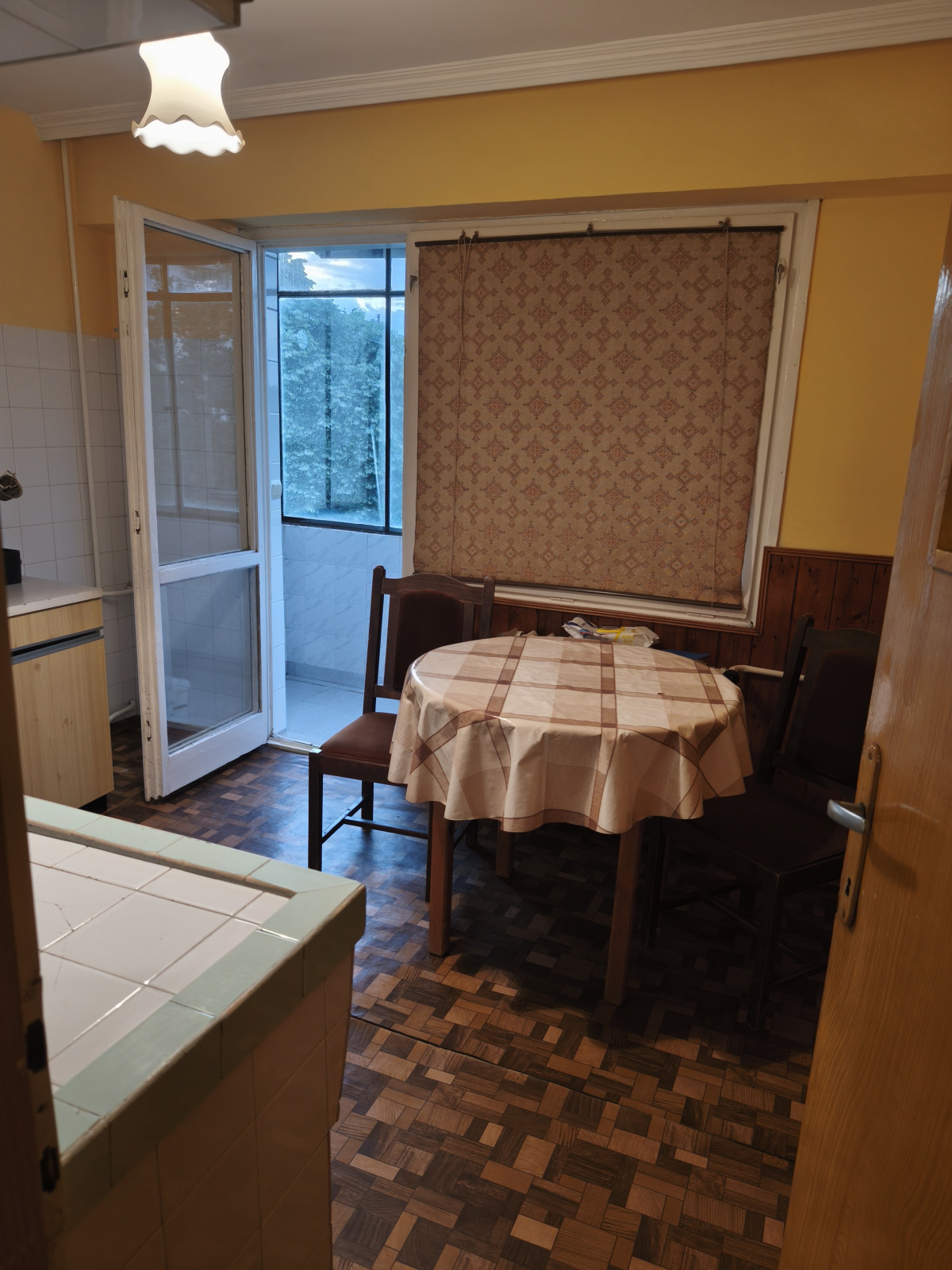Тристаен апартамент в кв Куба,гр . Хасково 
