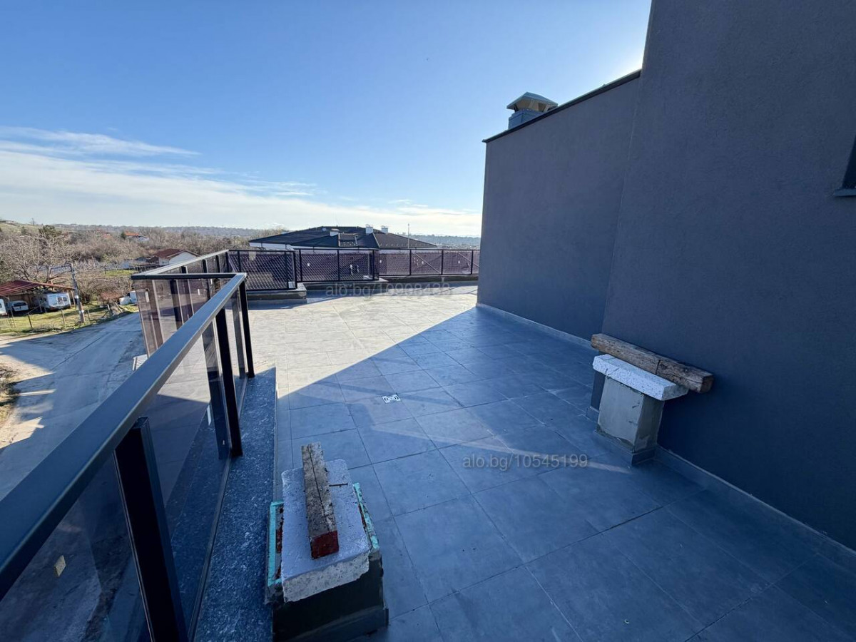 Yamacha Park Residence 1