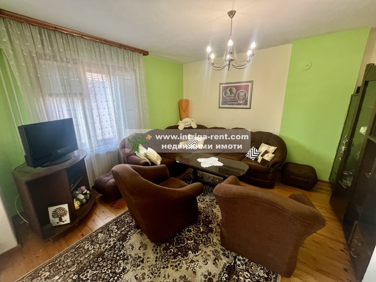 №4129 Двустаен монолитен апартамент за продажба в кв. Младежки хълм, зад монумент ”Богородица”.