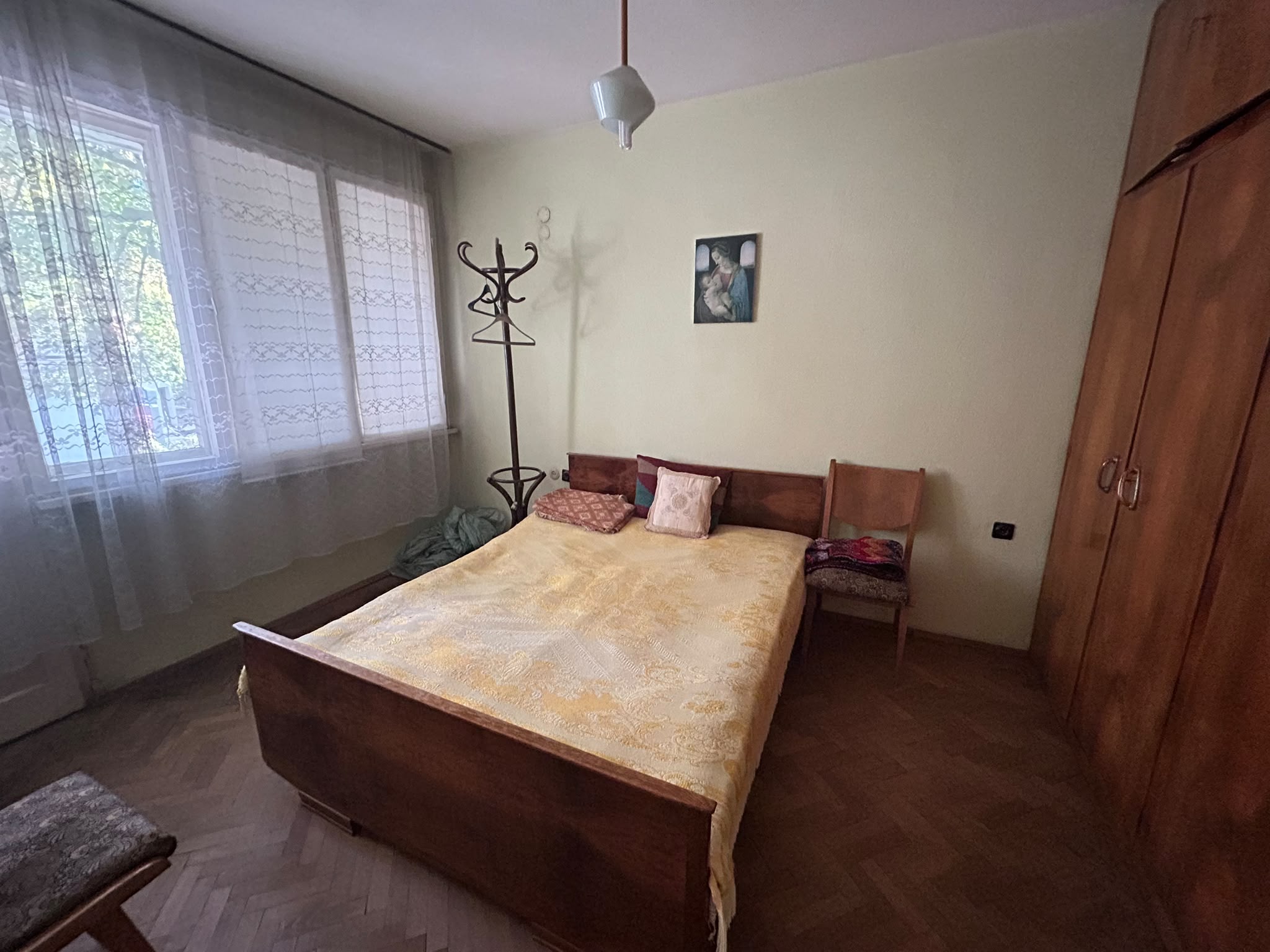 Тристаен апартамент в кв. Дружба , град Хасково