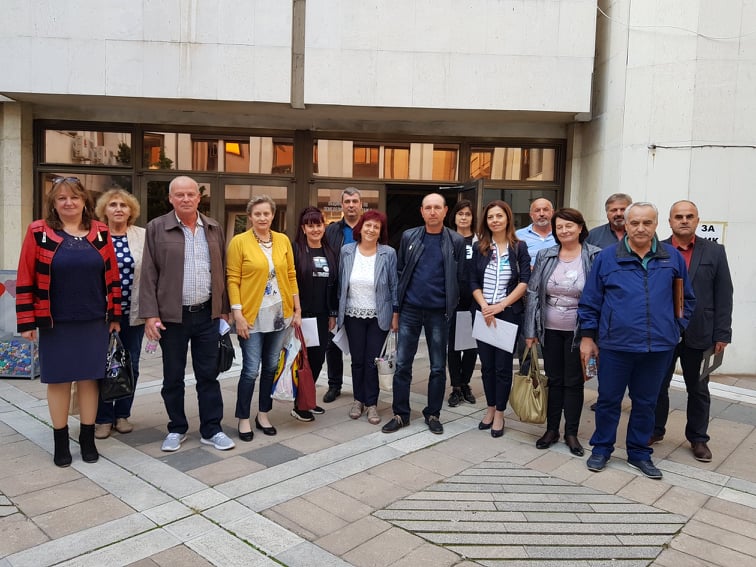 Последна снимка на Общинския съвет на Първомай,  мандат 2015-2019 година. За съжаление отсъстваха 3 съветници, а други двама отказаха да застанат пред обектива.