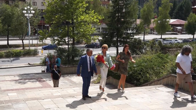 Повече от 20 души преминаха през организираната от националния омбудсман Мая Манолова приемна за граждани в Смолян