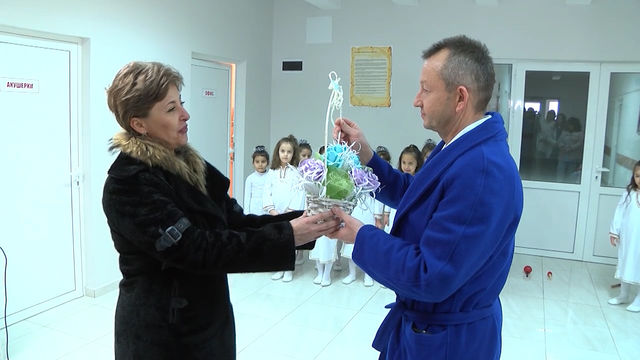 10 бебета по-малко са се родили през 2016 г. в хасковското АГО