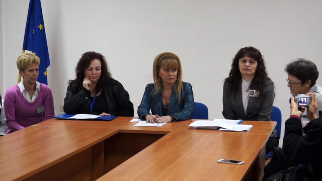38 деца са осиновени през 2016 г., отчетоха от РД „Социално подпомагане“ – Смолян