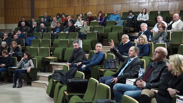 Общинският съвет в Смолян свали председателя си на скандална сесия