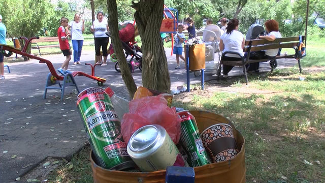 Майки: Парк „Мадара“ тъне в мръсотия
