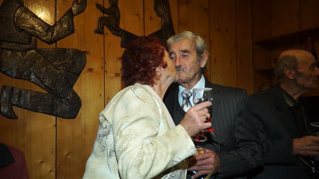 Как семейни двойки изкарват по 60 години заедно?