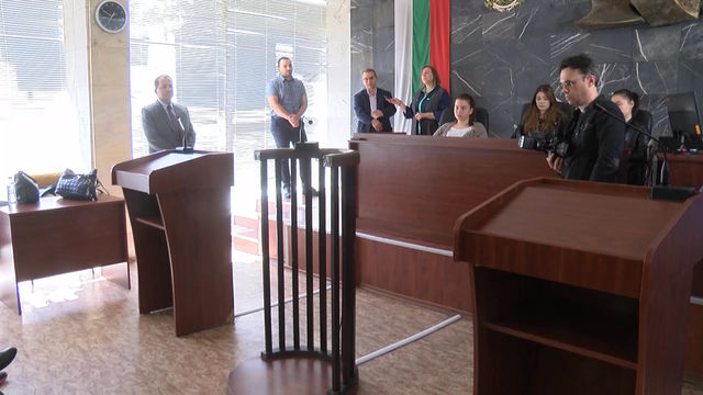 Гимназисти посетиха Районен съд – Димитровград по време на аинициативата “Ден на отворените врати”